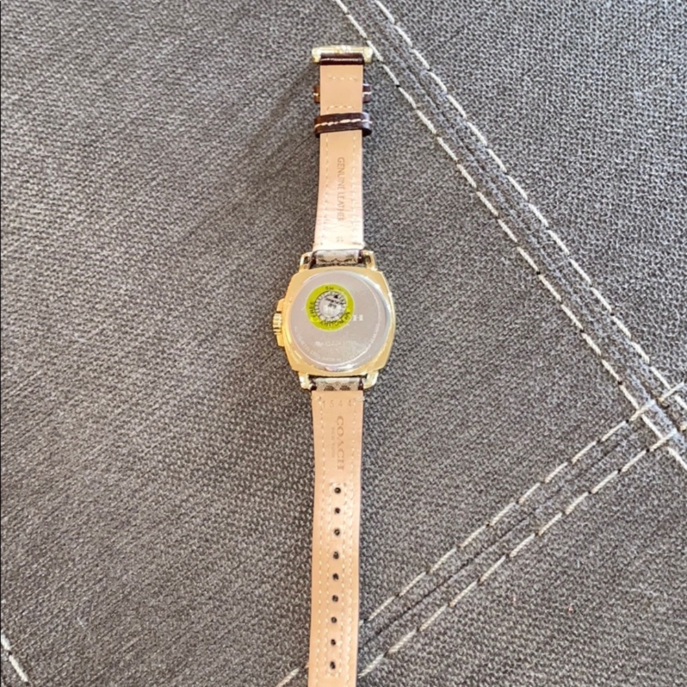 Coach watch - Picture 4 of 4